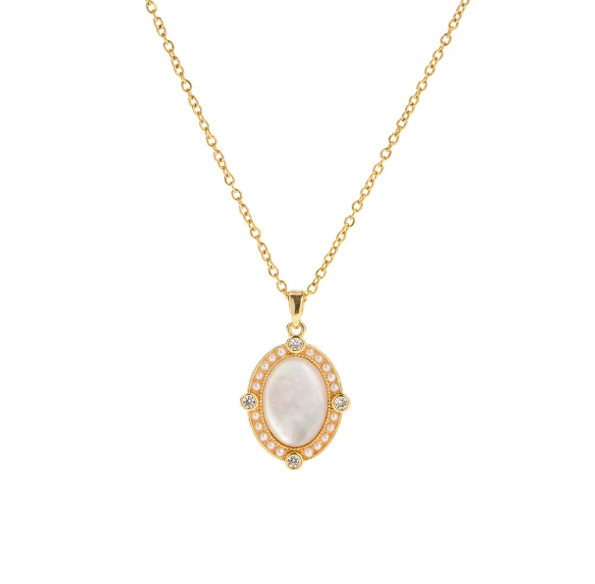 Oval White Shell Zircon Necklace